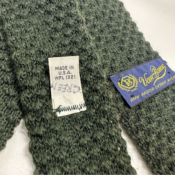 🥂SOLD🥂100% Wool Knit Dark Green Slim Van Boven Straight Edged Tie 2.75” - Picture 4 of 9